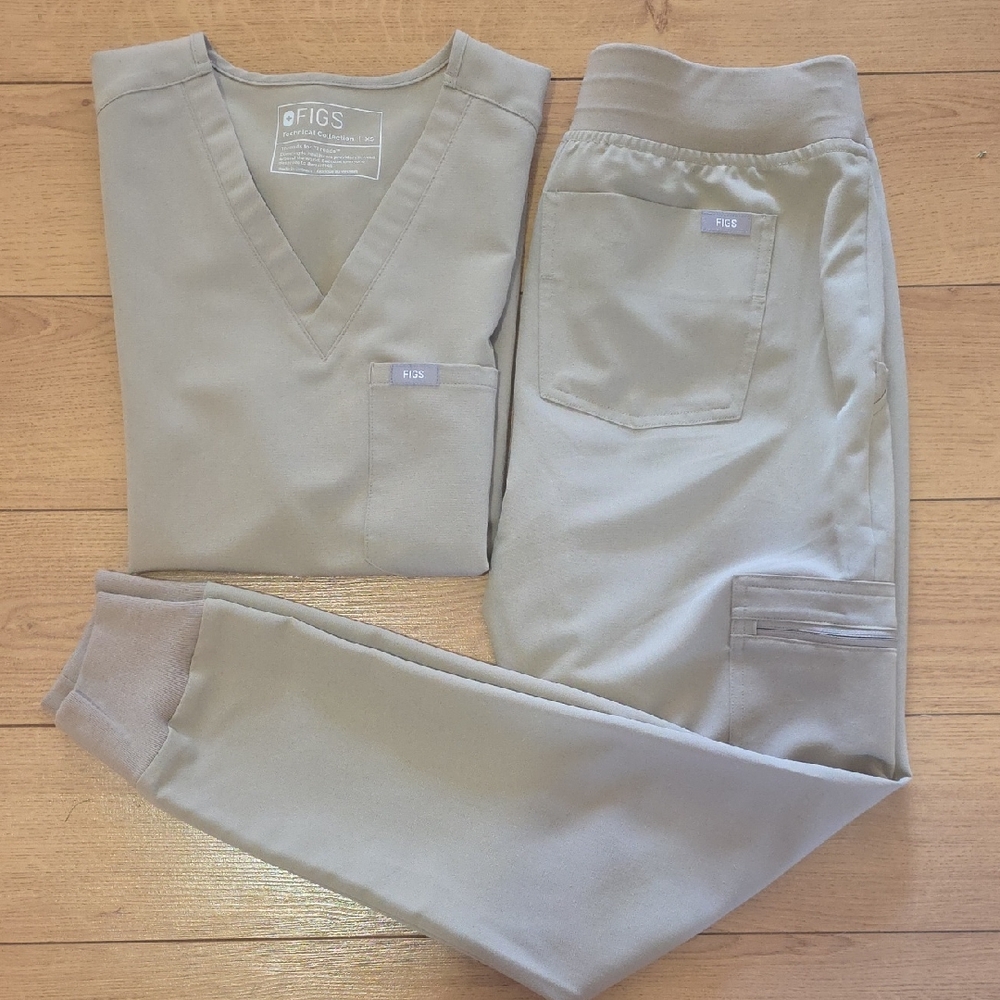 Figs Khaki Scrub Set - Picture 1 of 3